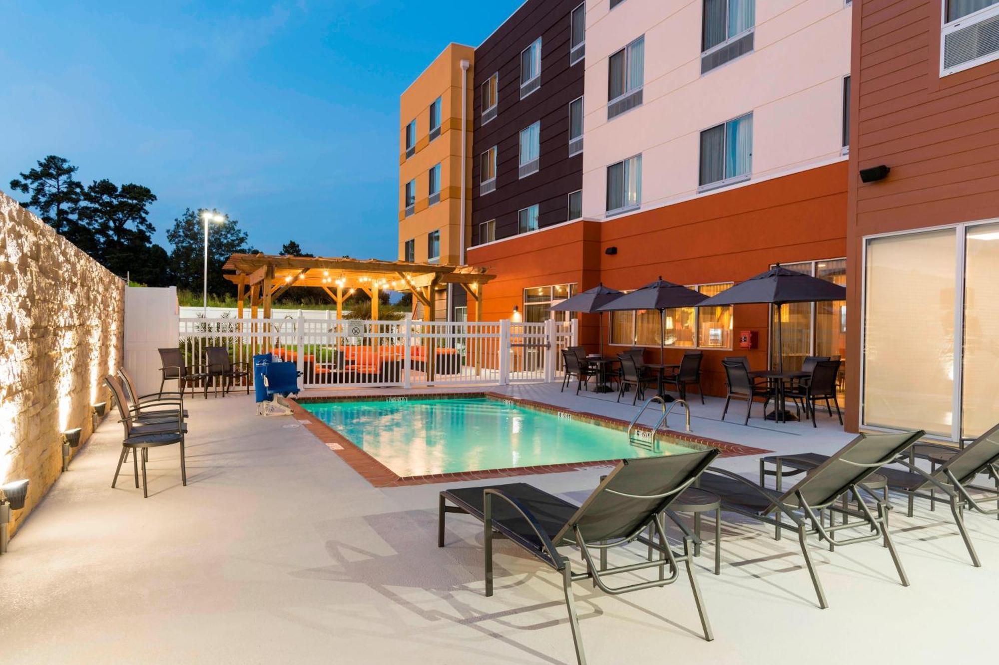 Fairfield Inn & Suites By Marriott ווסט מונרו מראה חיצוני תמונה